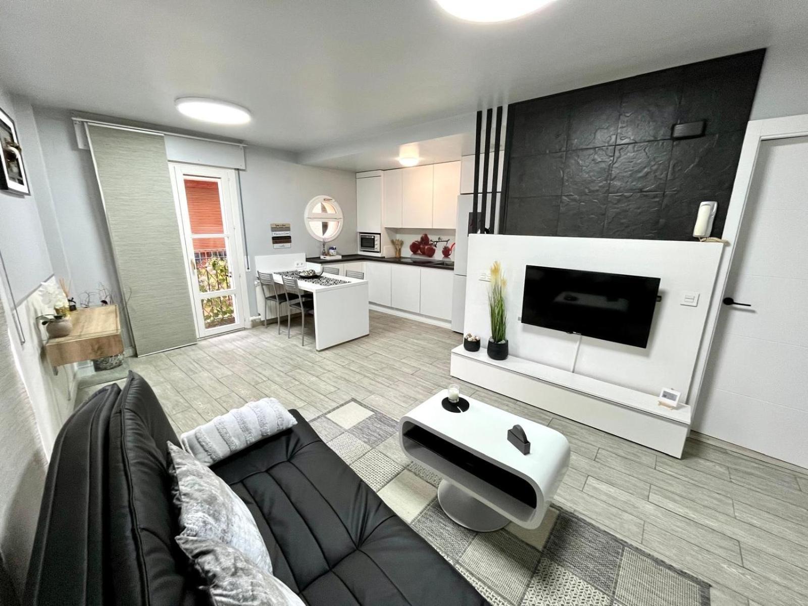 L&D -Parking Incluido- Apartman Tudela Kültér fotó